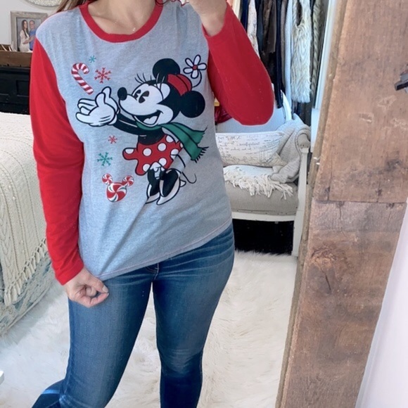 Disney Christmas Minnie Mouse top size medium - Picture 1 of 6